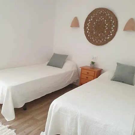 Casa Alcasar * بينيتاشيل